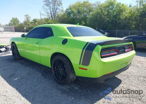 2015 Dodge Challenger R/T Scat Pack z USA, uszkodzony, nr VIN 2C3CDZFJ5FH750749